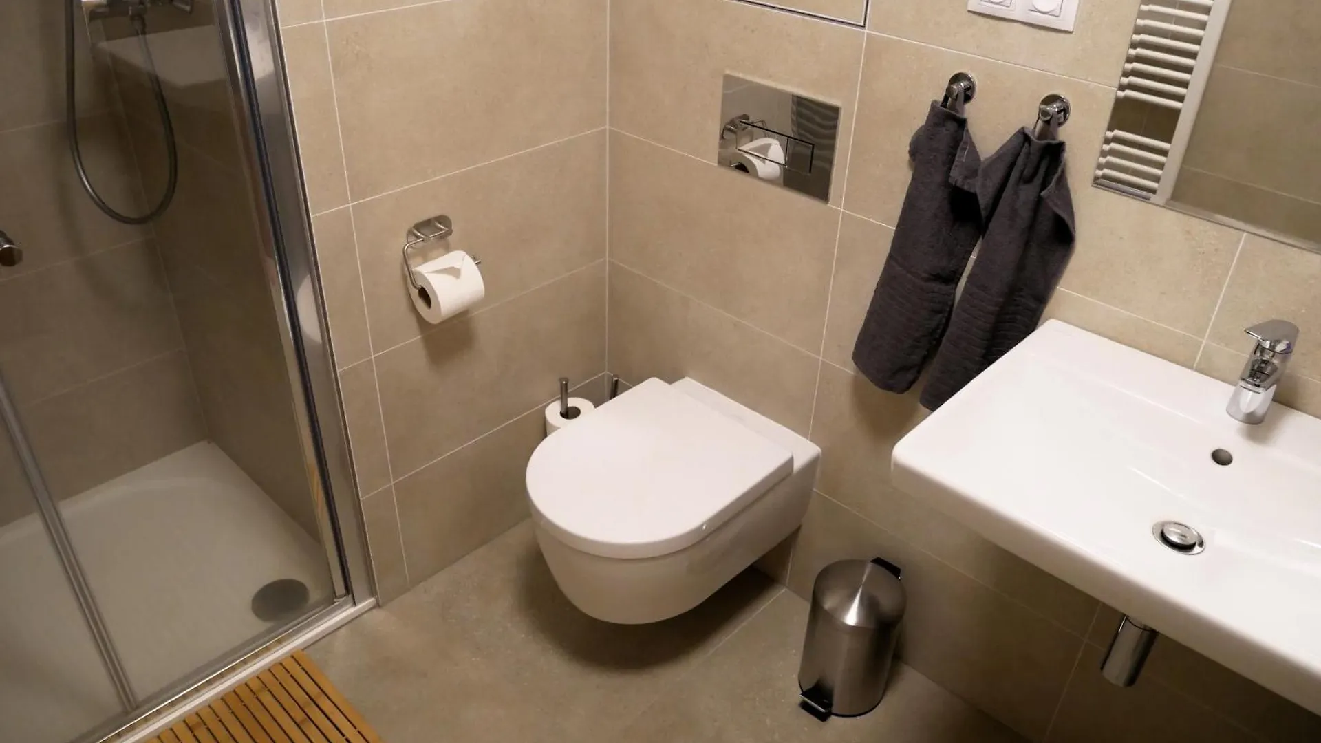 Charming Apartment With A Balcony In A Great Location Πράγα 0*,