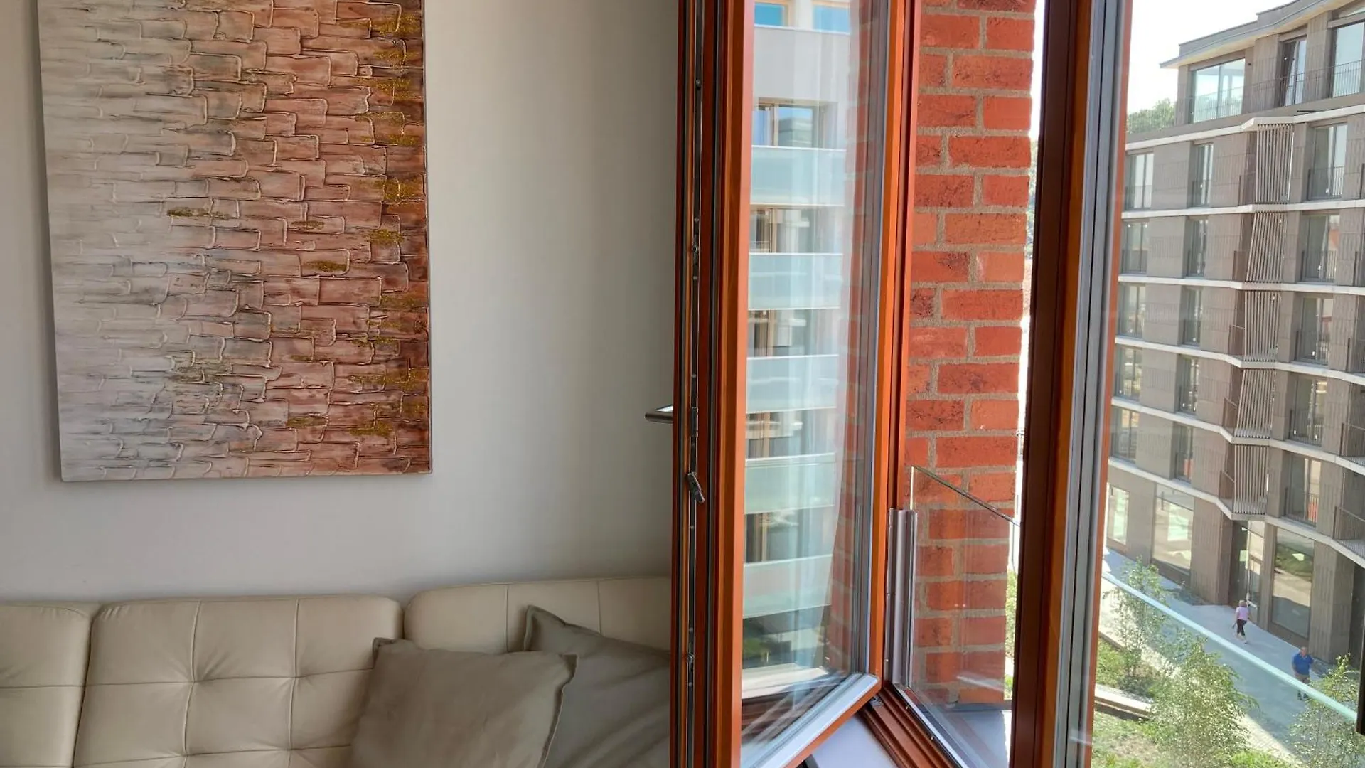 Charming Apartment With A Balcony In A Great Location Πράγα